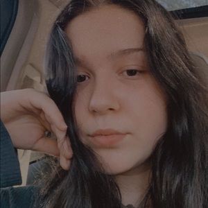 Meet your Posher, Michaela